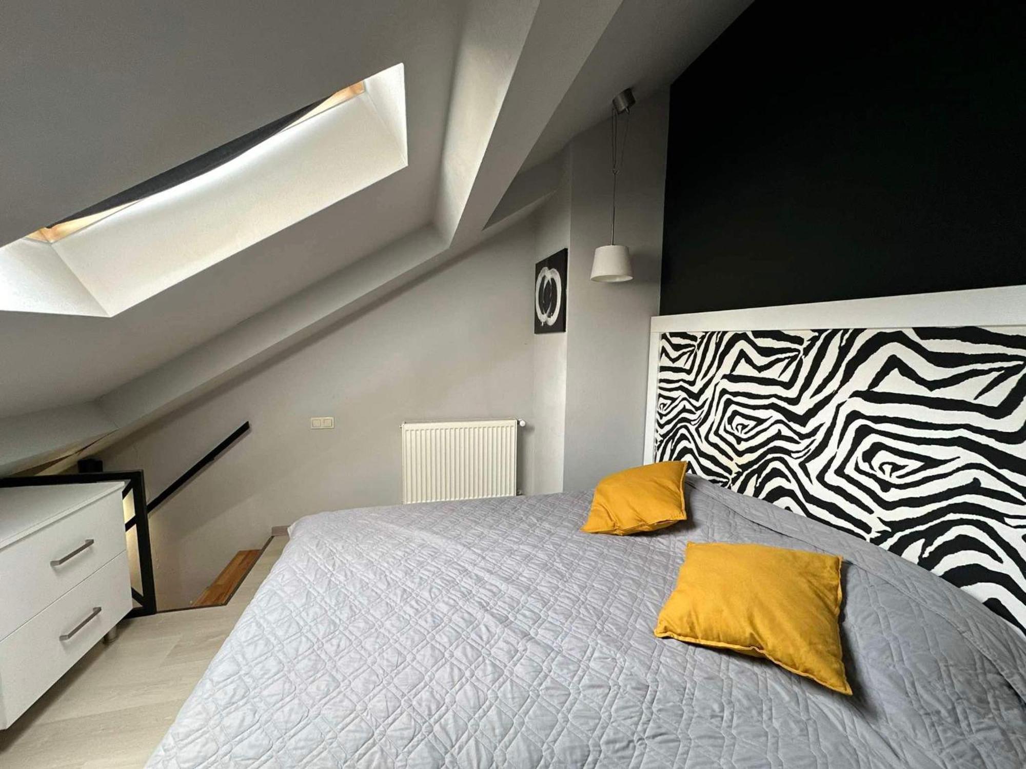Two Level Apartment Near Gondola กูเดาริ ภายนอก รูปภาพ