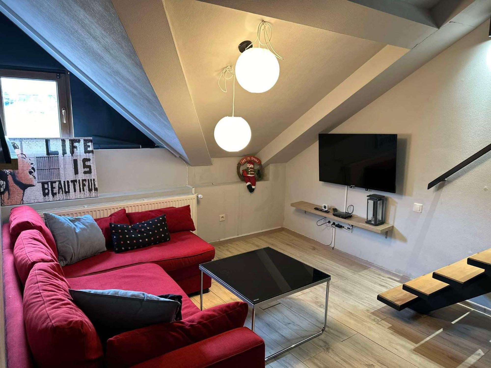 Two Level Apartment Near Gondola กูเดาริ ภายนอก รูปภาพ