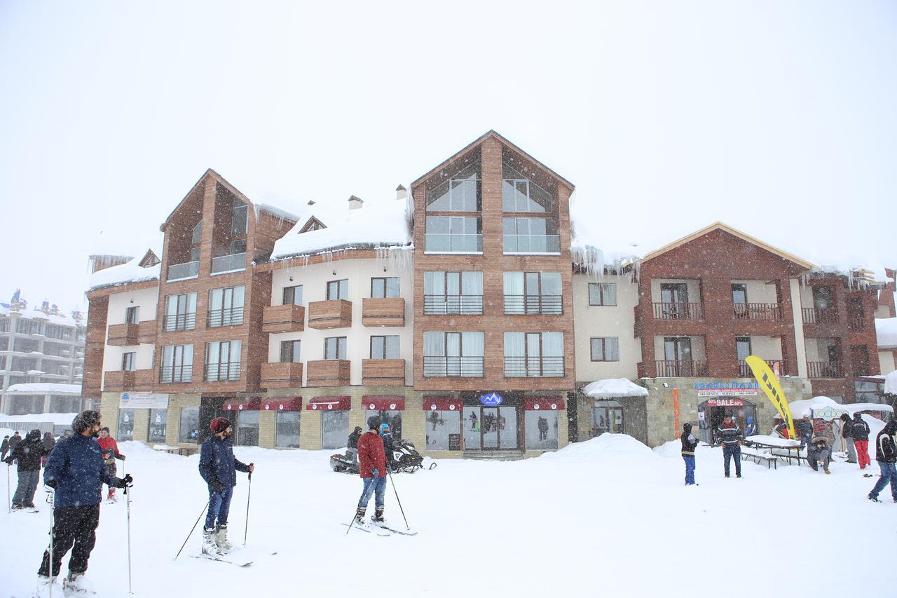 Two Level Apartment Near Gondola กูเดาริ ภายนอก รูปภาพ